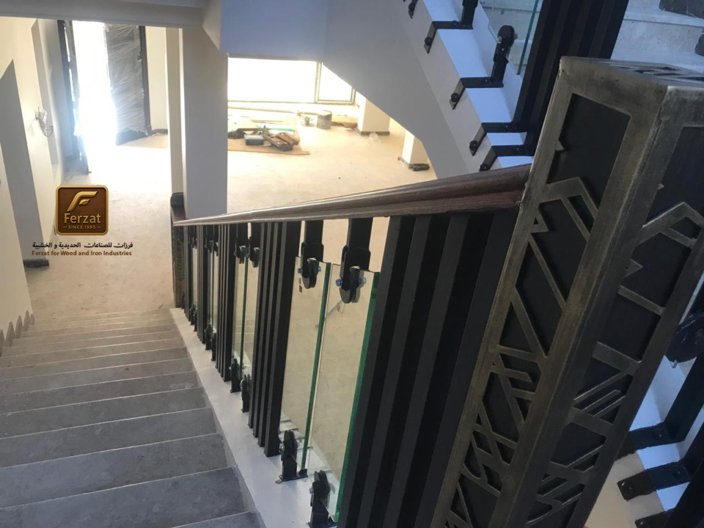 درابزين زجاج